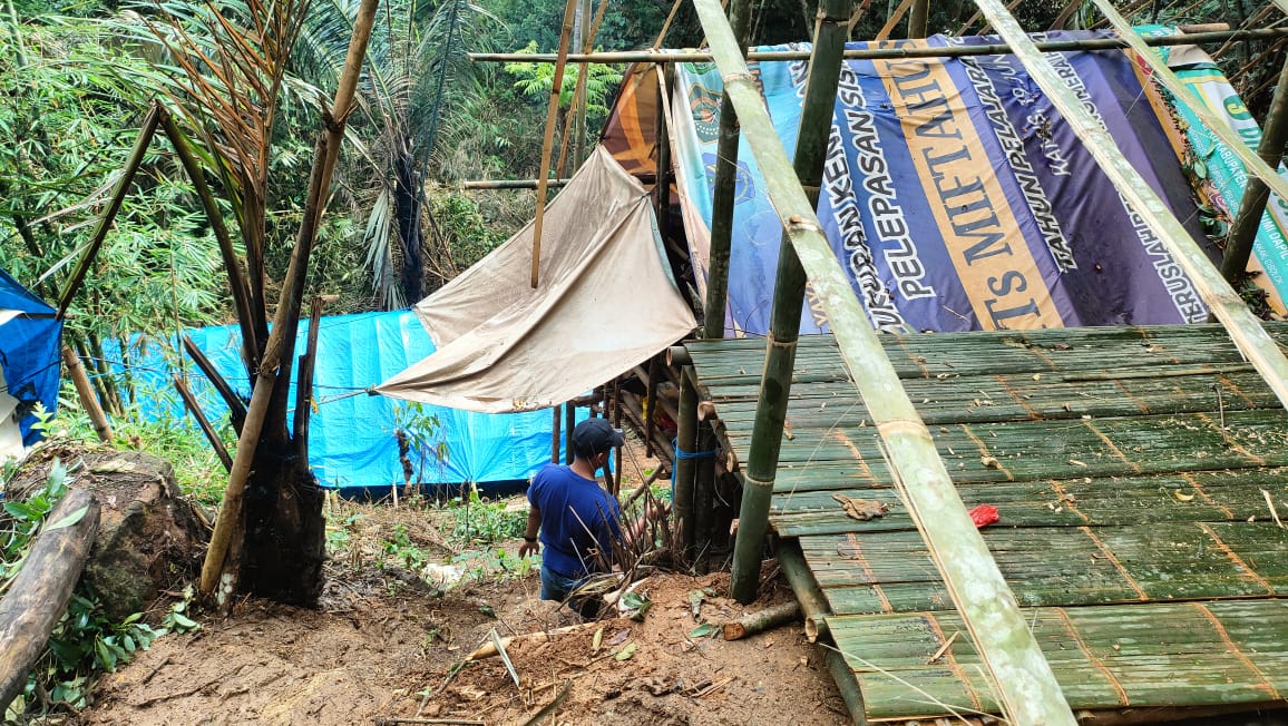 Tanggapi Narasi di Medsos “Mencuri di Tanah Sendiri”, Kepala DLH Kabupaten Sukabumi Sebut tak Berkaitan dengan Kepemilikan Tanah