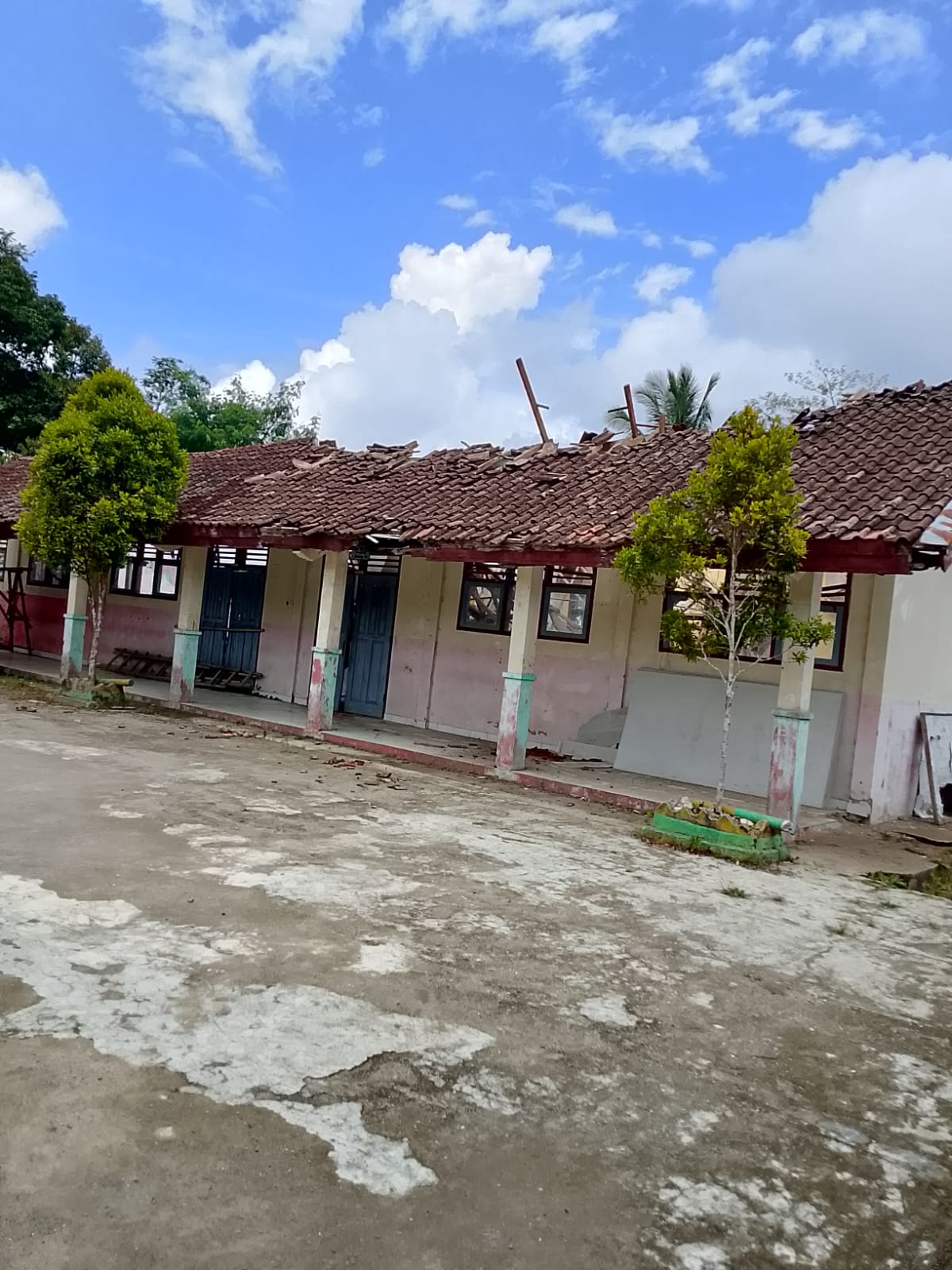 Bangunan SMPN 3 Pabuaran “Dibiarkan” Rusak, Entah Kapan akan Direhab