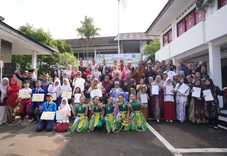 Hardiknas 2026, Pemkot Sukabumi Luncurkan Program Beasiswa Bercahaya