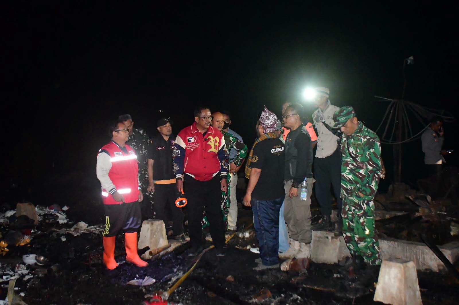 Bupati Sukabumi Tetapkan Tanggap Darurat Kebakaran Kampung Adat Ciptamulya