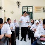 Kabar Baik untuk Guru: Pemerintah Perkuat Kesejahteraan, Karier, dan Kompetensi